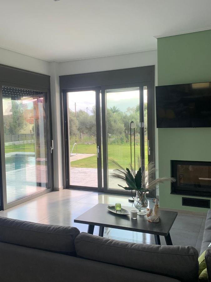 Nostos Luxury Villas With Private Pool In Nafpaktos Extérieur photo