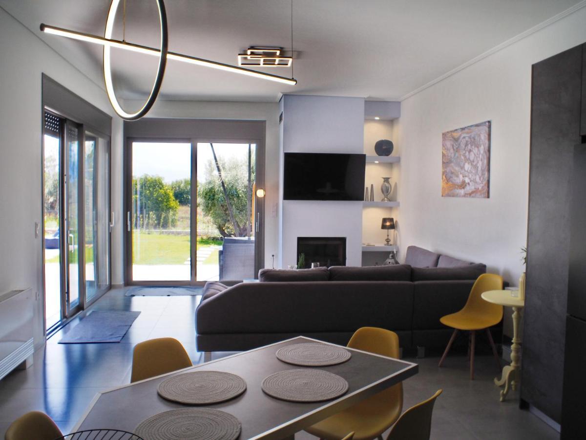 Nostos Luxury Villas With Private Pool In Nafpaktos Extérieur photo