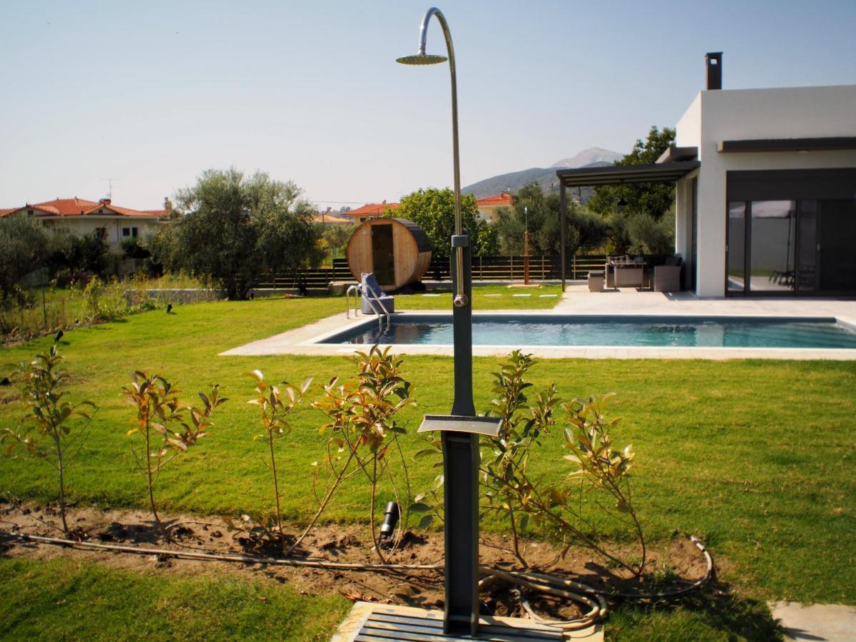 Nostos Luxury Villas With Private Pool In Nafpaktos Extérieur photo
