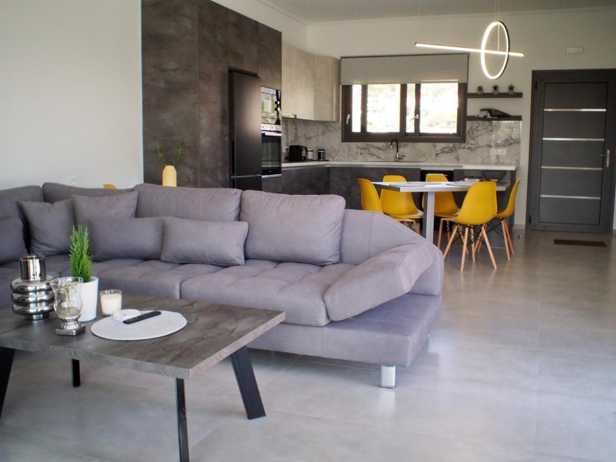 Nostos Luxury Villas With Private Pool In Nafpaktos Extérieur photo