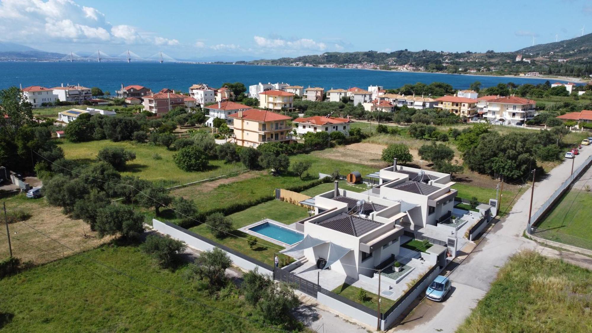 Nostos Luxury Villas With Private Pool In Nafpaktos Extérieur photo